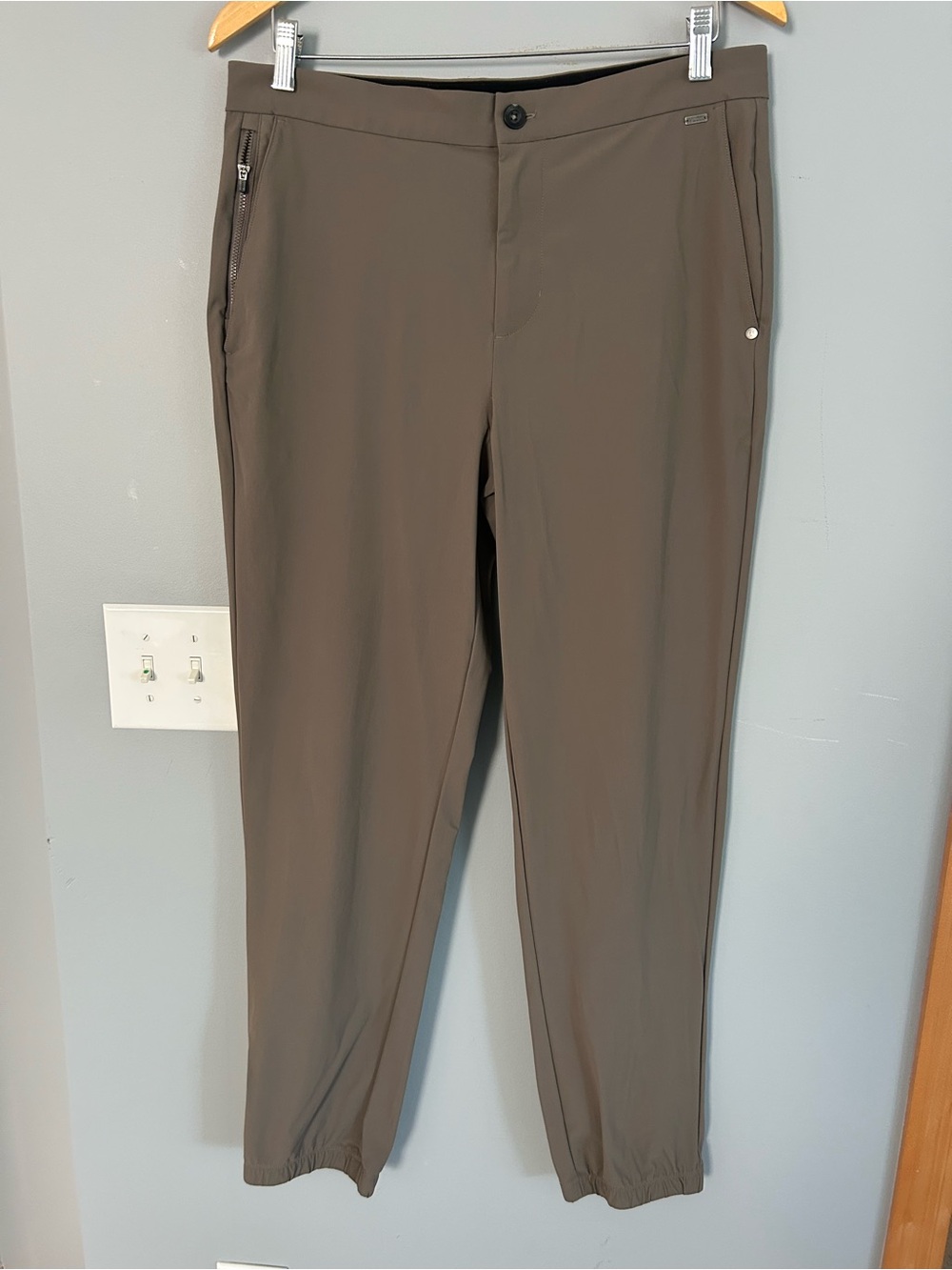 Vuori Taupe Slim Stretch Pants